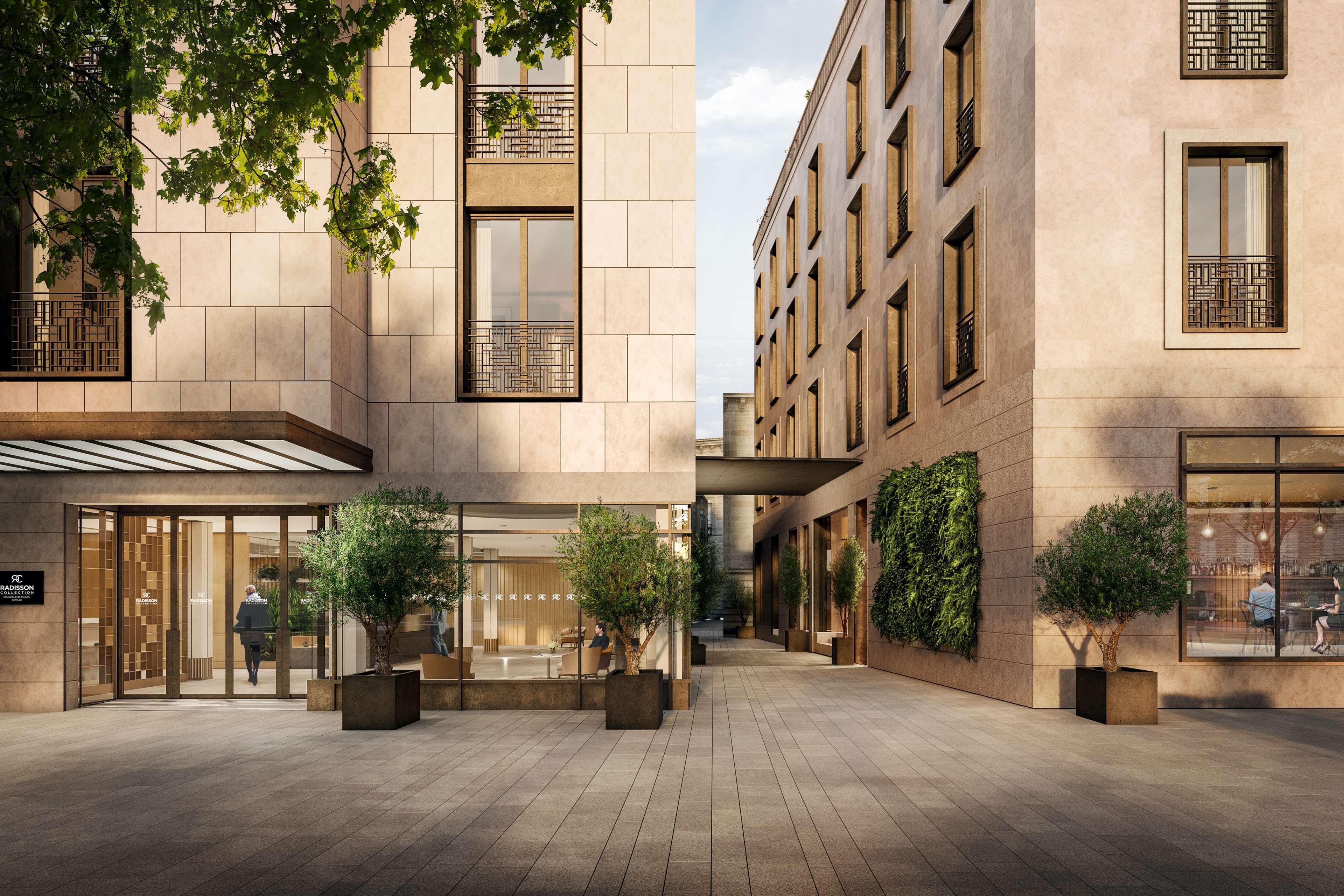 Radisson Collection Hotel, Magdalena Plaza Sevilla Bagian luar foto The new hotel