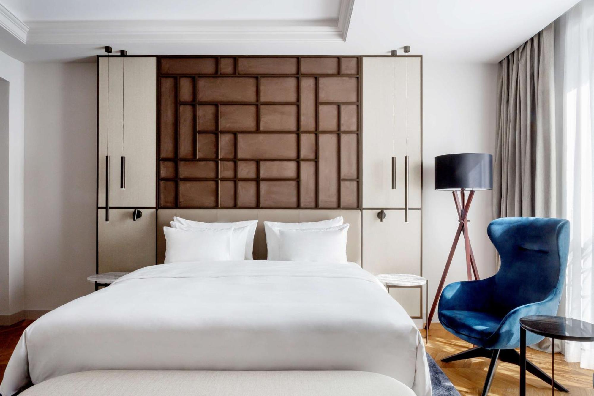 Radisson Collection Hotel, Magdalena Plaza Sevilla Bagian luar foto
