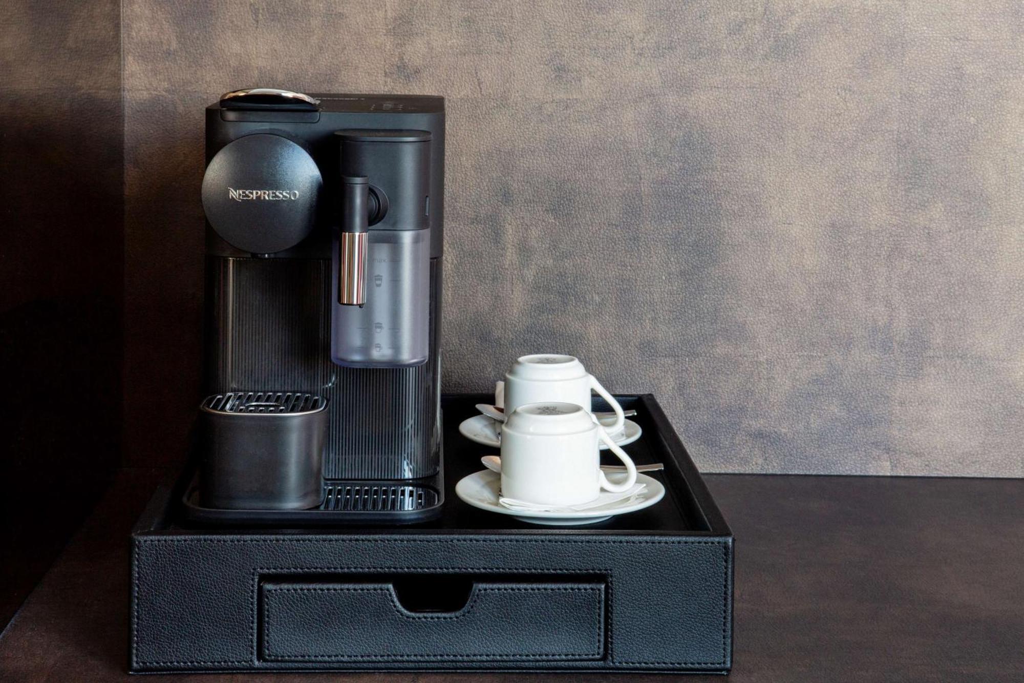 Radisson Collection Hotel, Magdalena Plaza Sevilla Bagian luar foto A Nespresso Vertuo Next